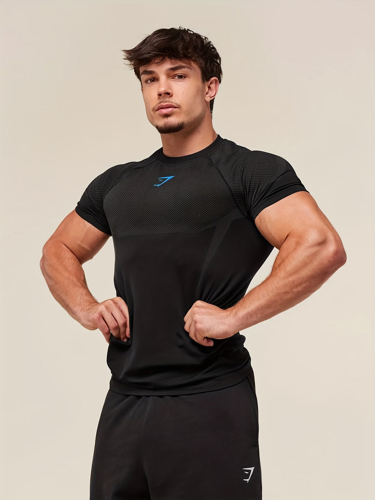 GYMSHARK ONYX V5 BLACK